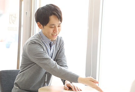 写真：インタビュー写真